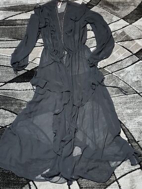 VICTORIA SECRET 2018 BLACK SHEER PLUNGE STUDDED RUFFLE TIE CINCHED LONG ROBE